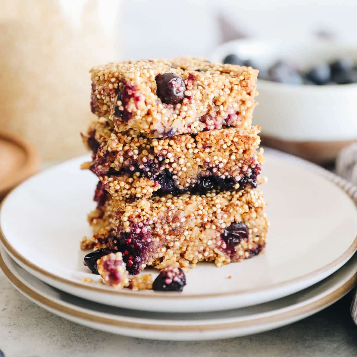 Blueberry Quinoa Bars – The Healthy Maven