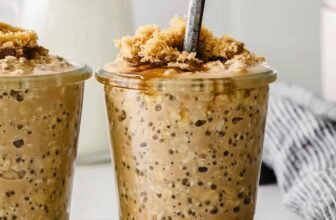 Brown Sugar Shaken Espresso Overnight Oats (Easy Meal Prep!)