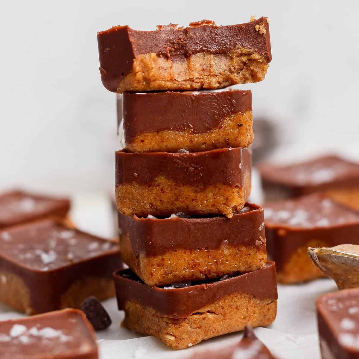 Thin Mint Protein Bites (No-Bake!)