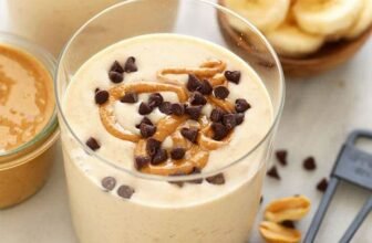 Peanut Butter Banana Smoothie (12g Protein)